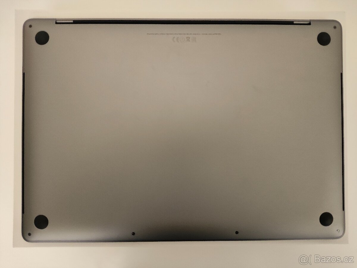 MacBook Pro 15 2016 | i7 • 16GB • 1TB SSD - 7