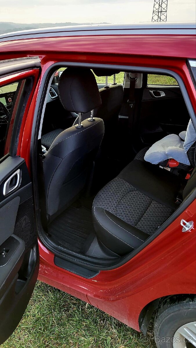 Kia ceed 1.6 CRDI exlusive (ještě v záruce) - 7