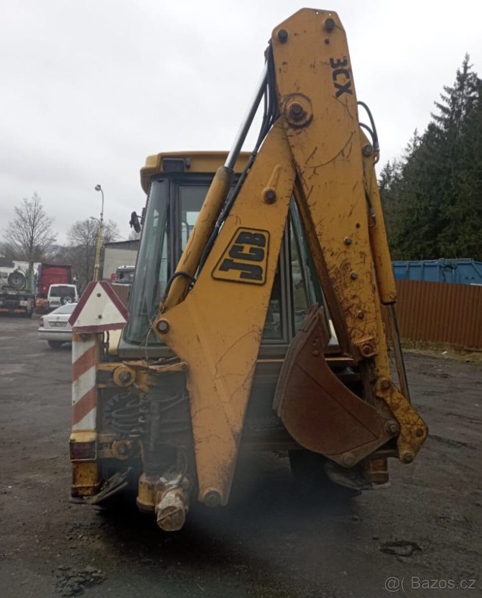 JCB 3CX - 7