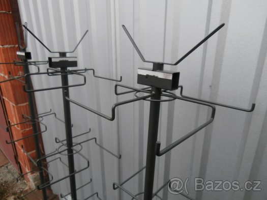Stojan obchodní věšák kovový moderní 3 kusy po 399 kč - 7