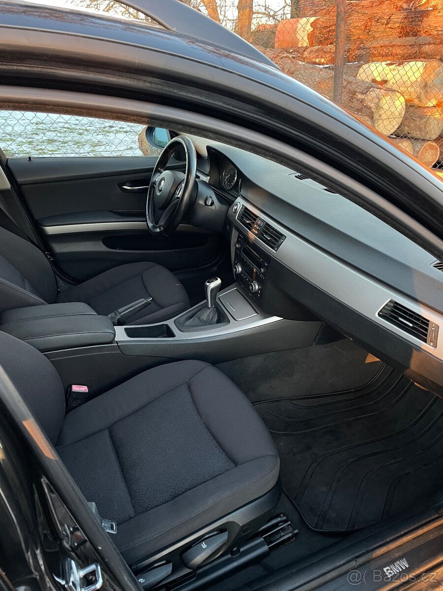 BMW e91 318i - 7