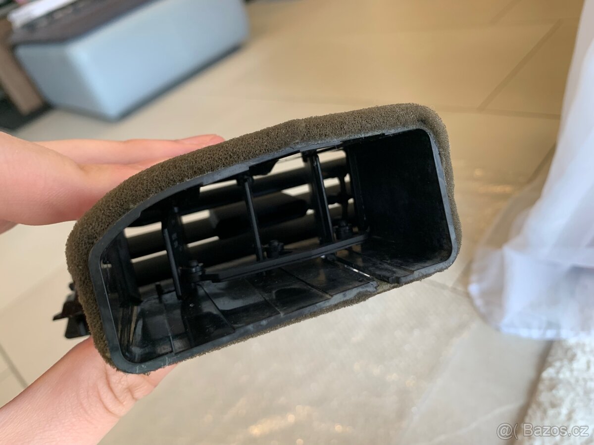 Pravý výdech topení pro Opel Corsa E 2014-2019 - 7