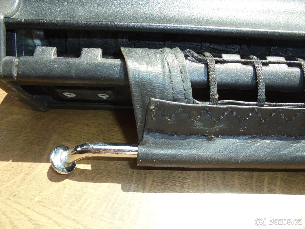 VW kombi převoz psa síťka - 7