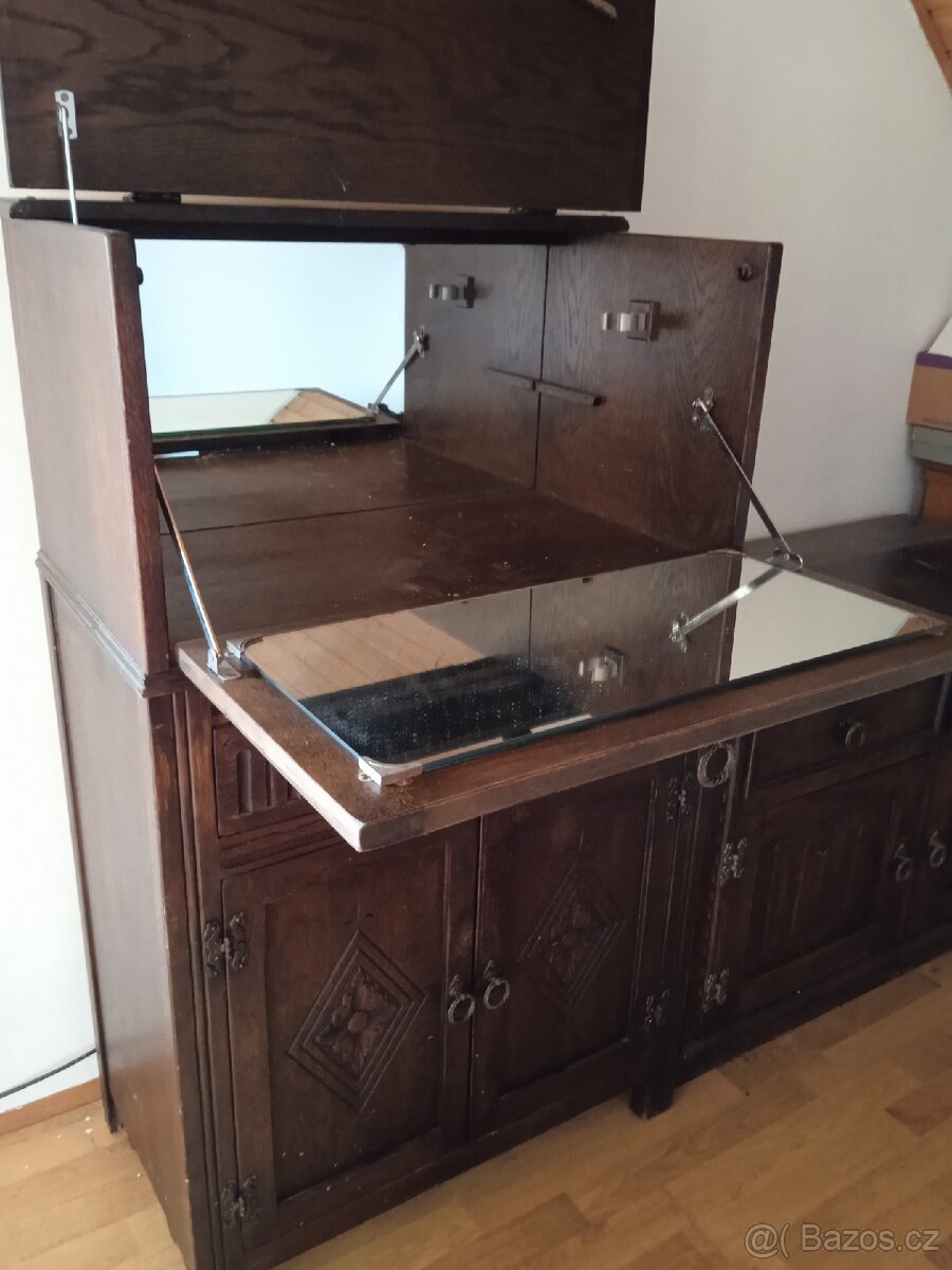 Starožitná skříň,komoda - 7