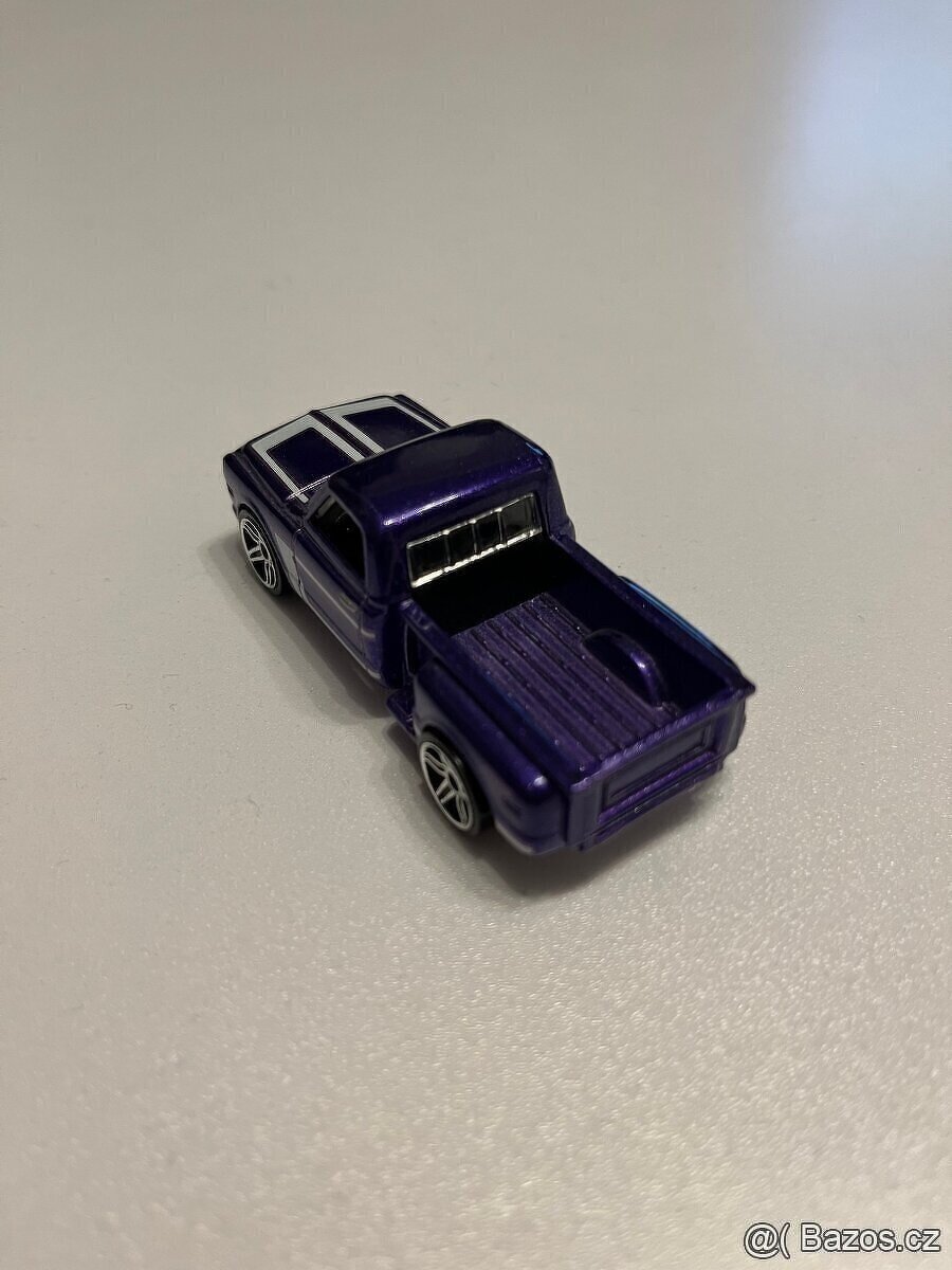 Hotwheels Custom '69 Chevy - 7
