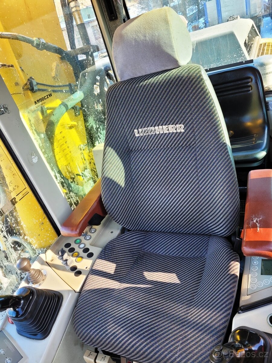 dvoucestné rypadlo Liebherr A900 C ZW - 7