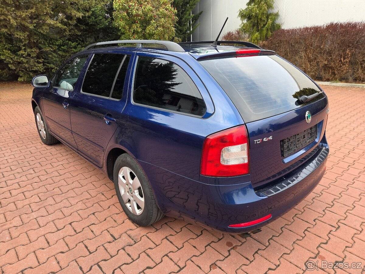 Škoda Octavia 2.0 TDI 103kW Elegance 4x4,serviska - 7