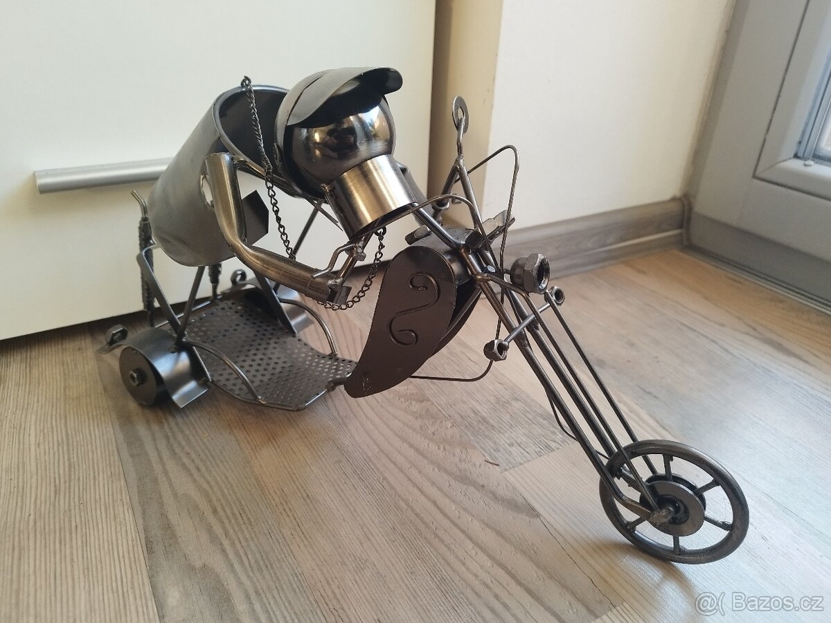 Stojan na víno harley, tříkolka, Stojan na láhev - 7