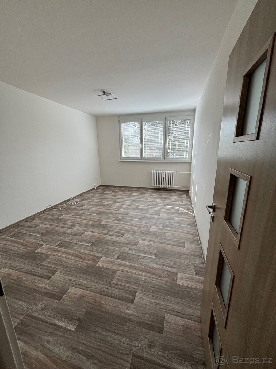 Pronájem bytu 3+1 v Opavě Kateřinkach - 7