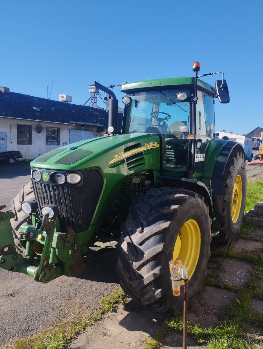John Deere 7920 AutoPowr. - 7