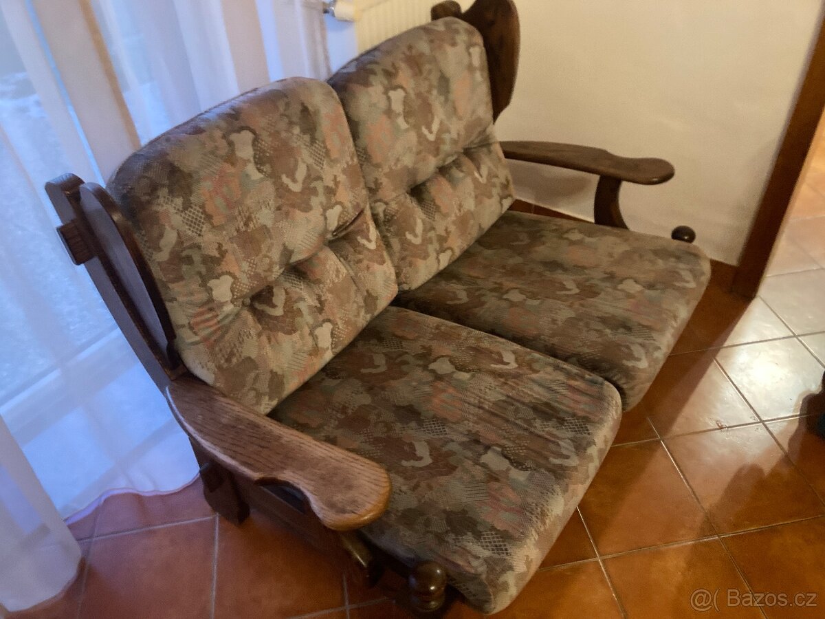 Prodám set 3+2+1 včetně stolku - 7