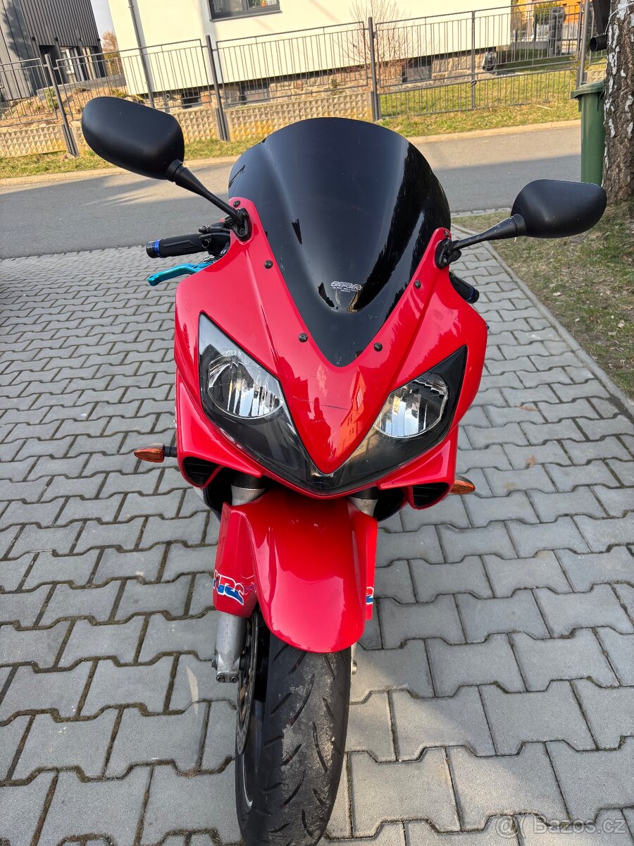 HONDA CBR 600F - 7