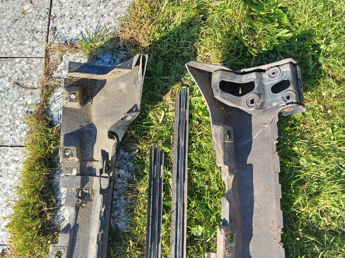 AUDI A4 B6 Plastové prahy - 7