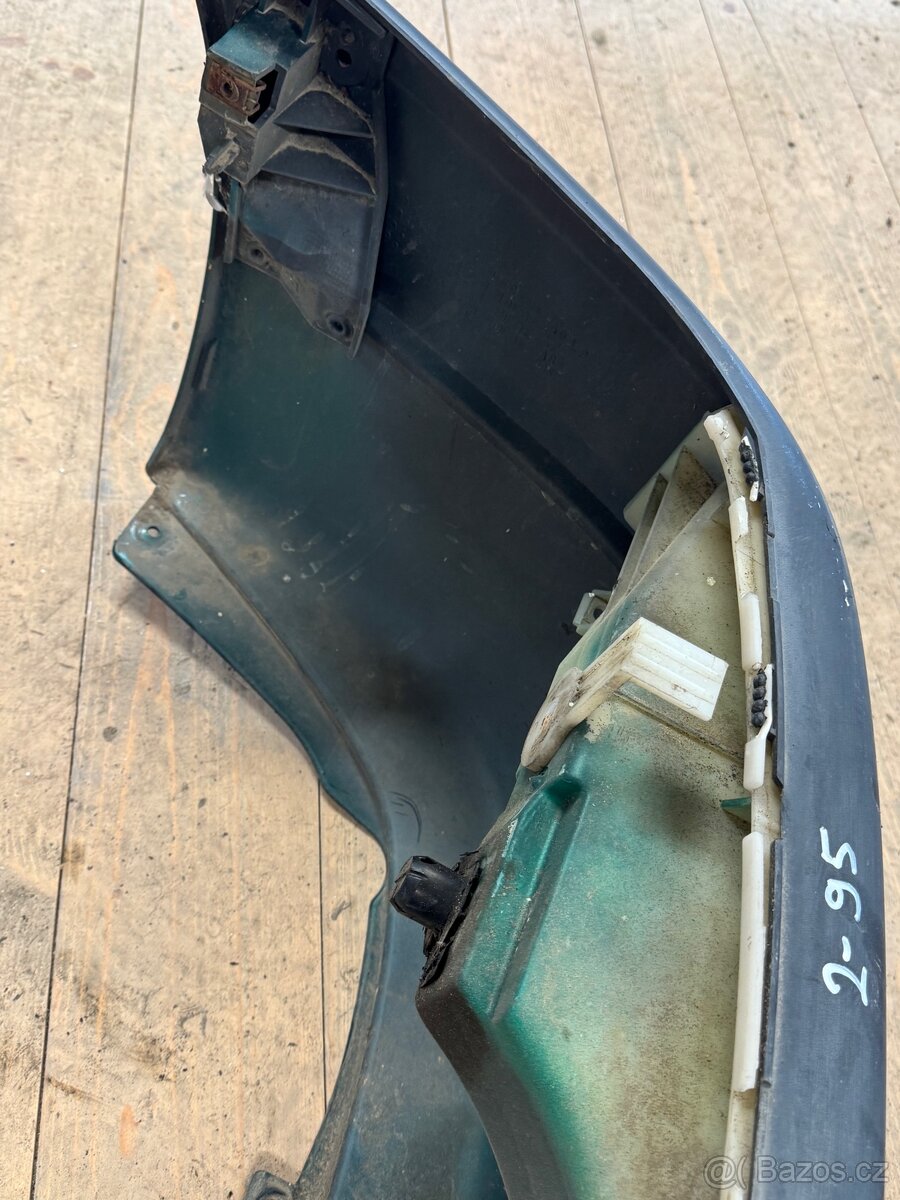 Citroen Saxo, přední nárazník - 7