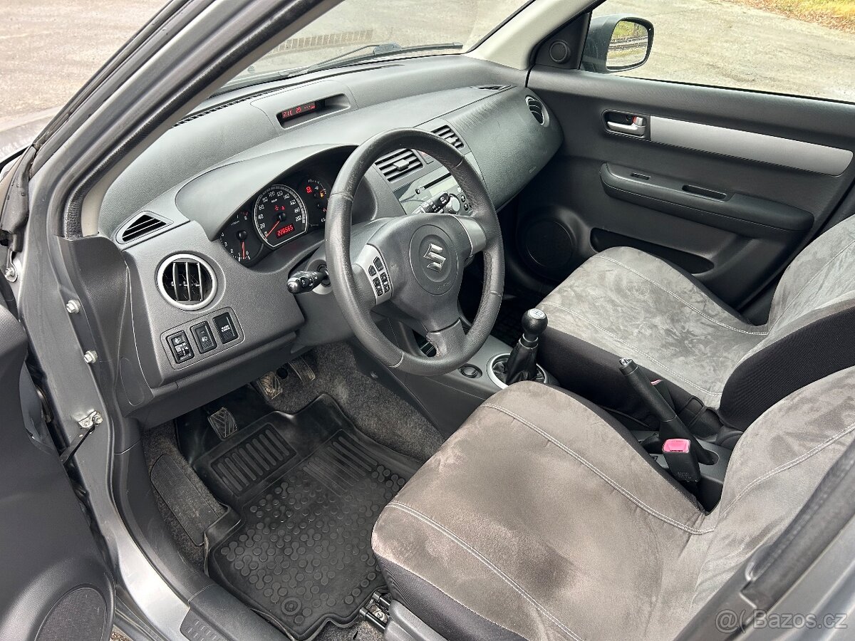 Suzuki Swift 1.3i 2007 - 7