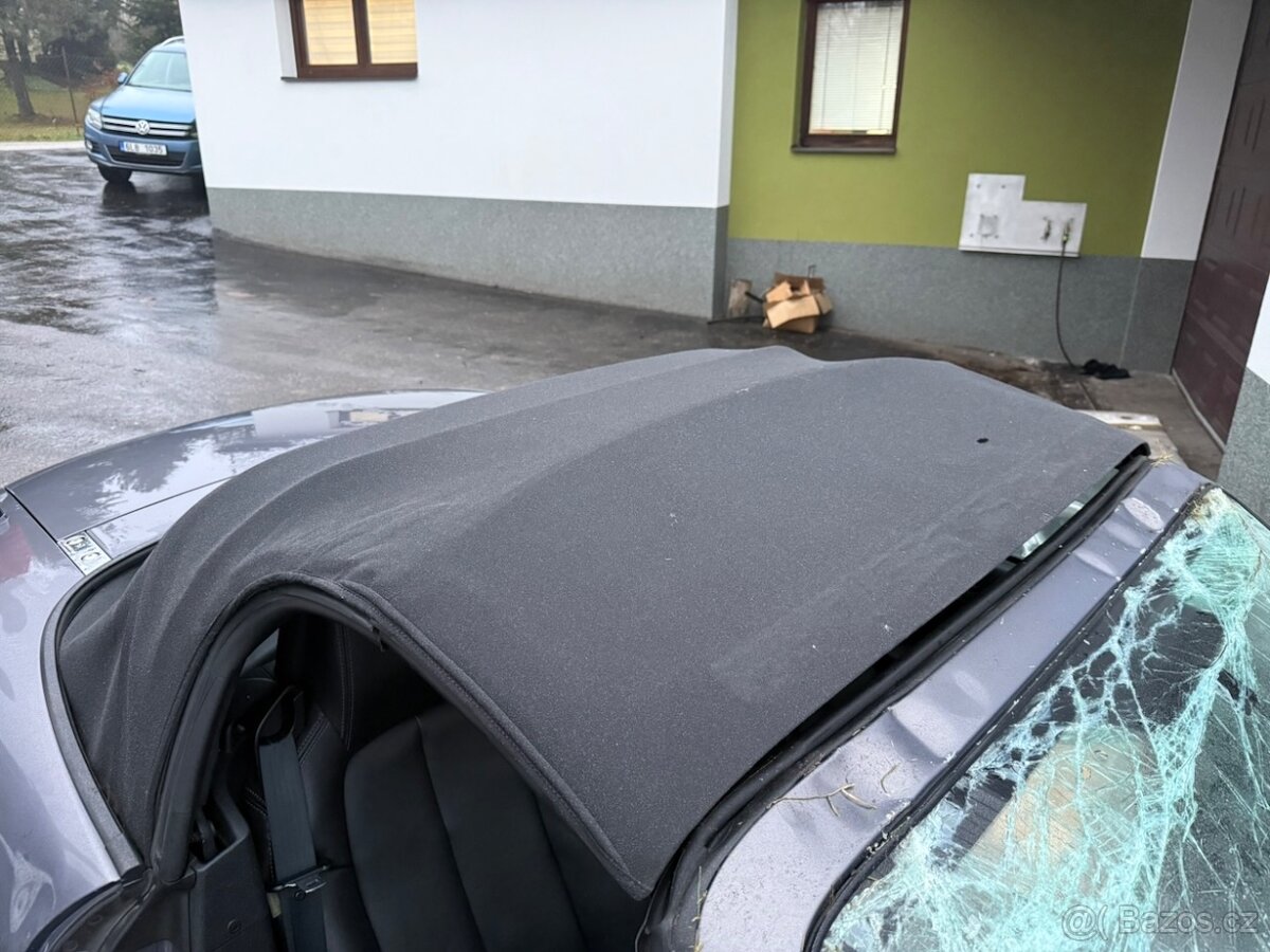 Mazda MX5 - NC - 2006 - 118kw najeto 48tis km - bouraná - 7