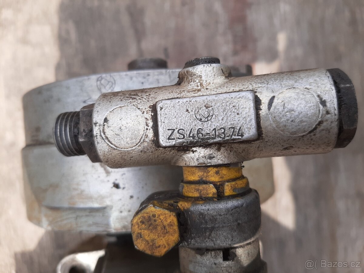 Čerpadlo tatra 815 - 7