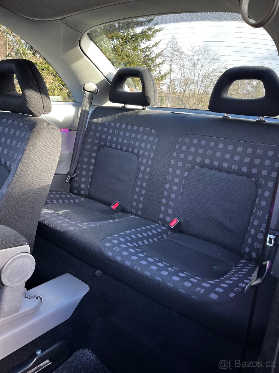 Volkswagen New Beetle 1.9 TDI - 7