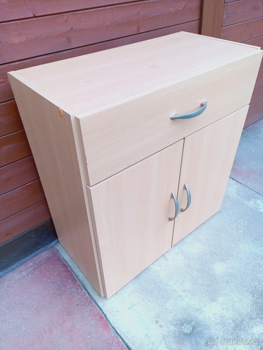 Skříňka - 7
