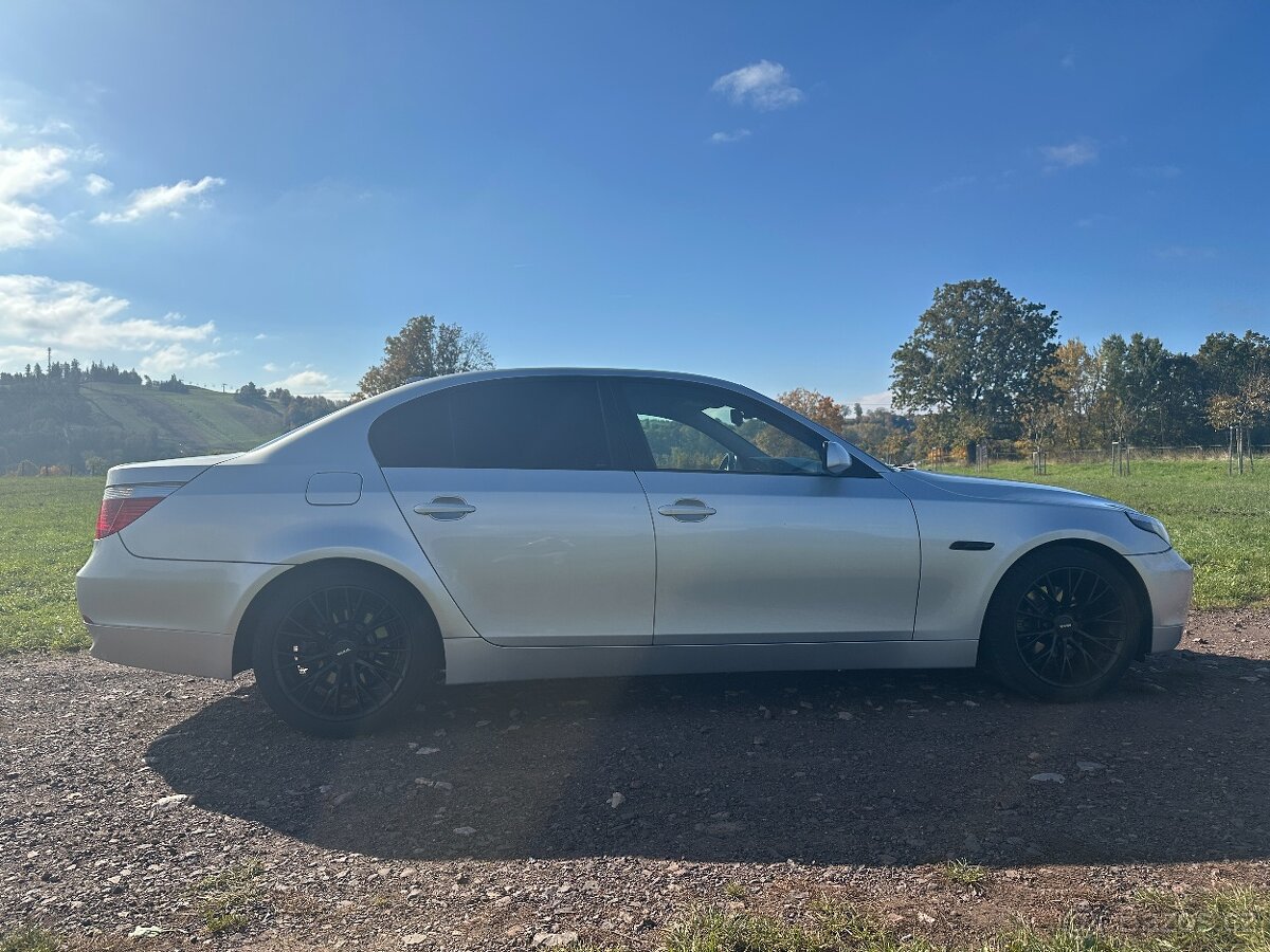 BMW E60 525i Manuál 2004 - 7
