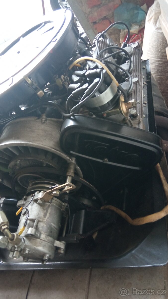 Tatra 613/4 motor 57000km - 7