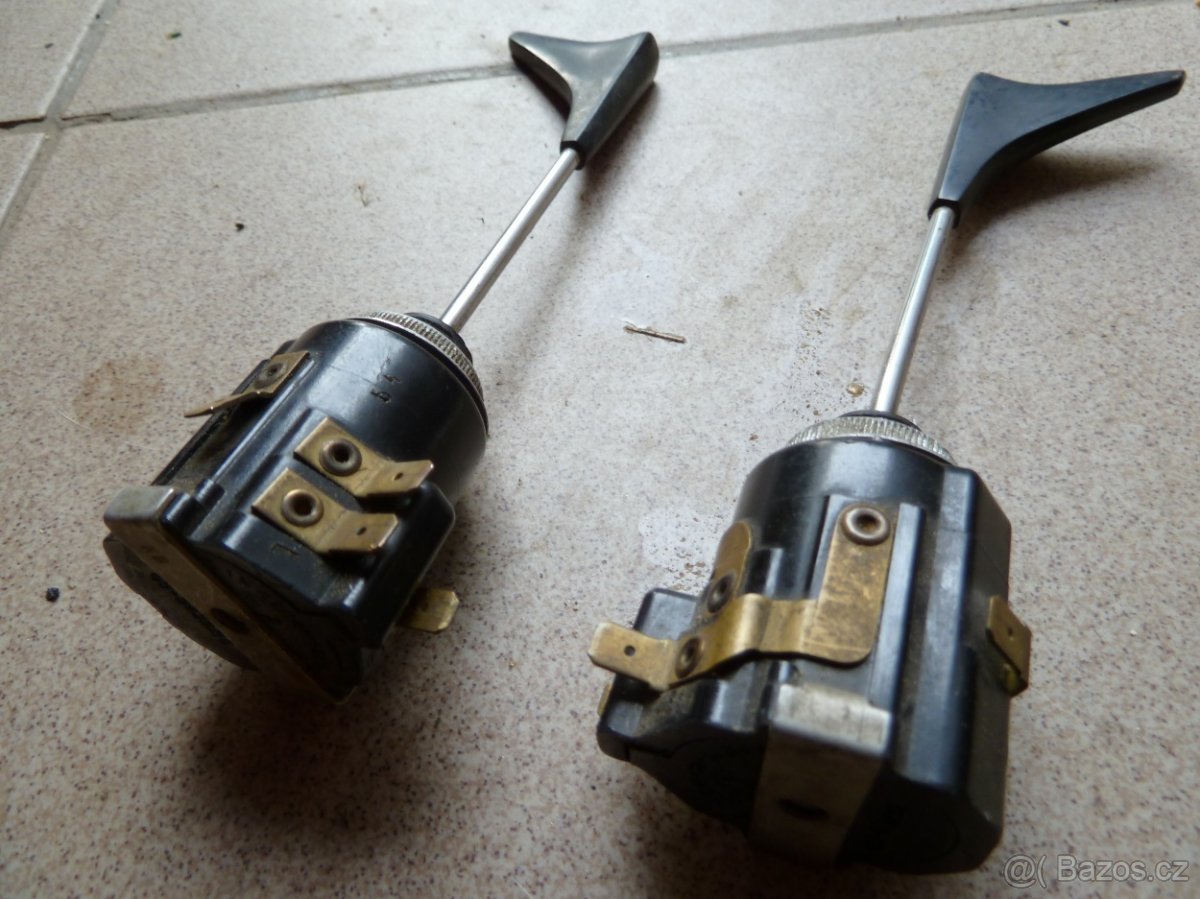 DÍLY ŠKODA 100,110 ,1000,Octavia a další - 7