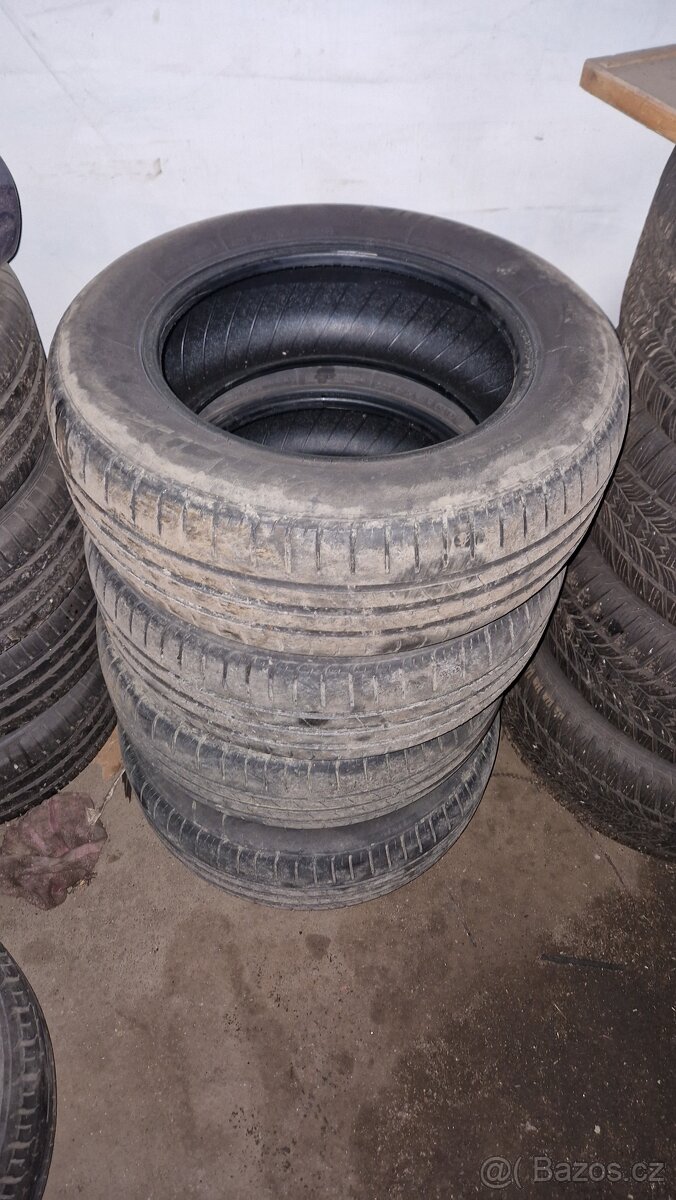 Pneu 205/60 r15 - 7
