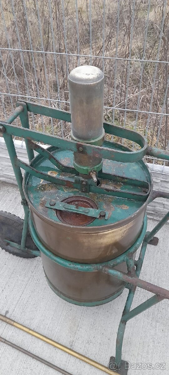 Pojízdný postřikovač.. - 7
