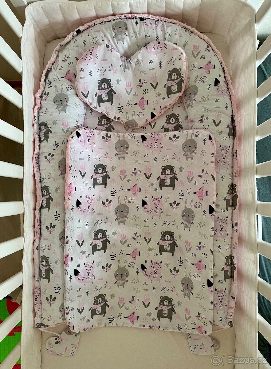 Růžové hnízdečko s polštářkem a peřinkou Minky - 7