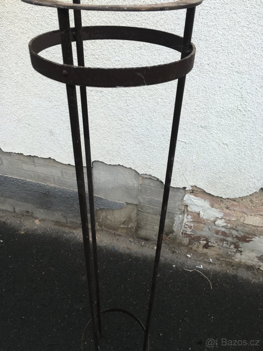 Stojan na kvetiny - 7