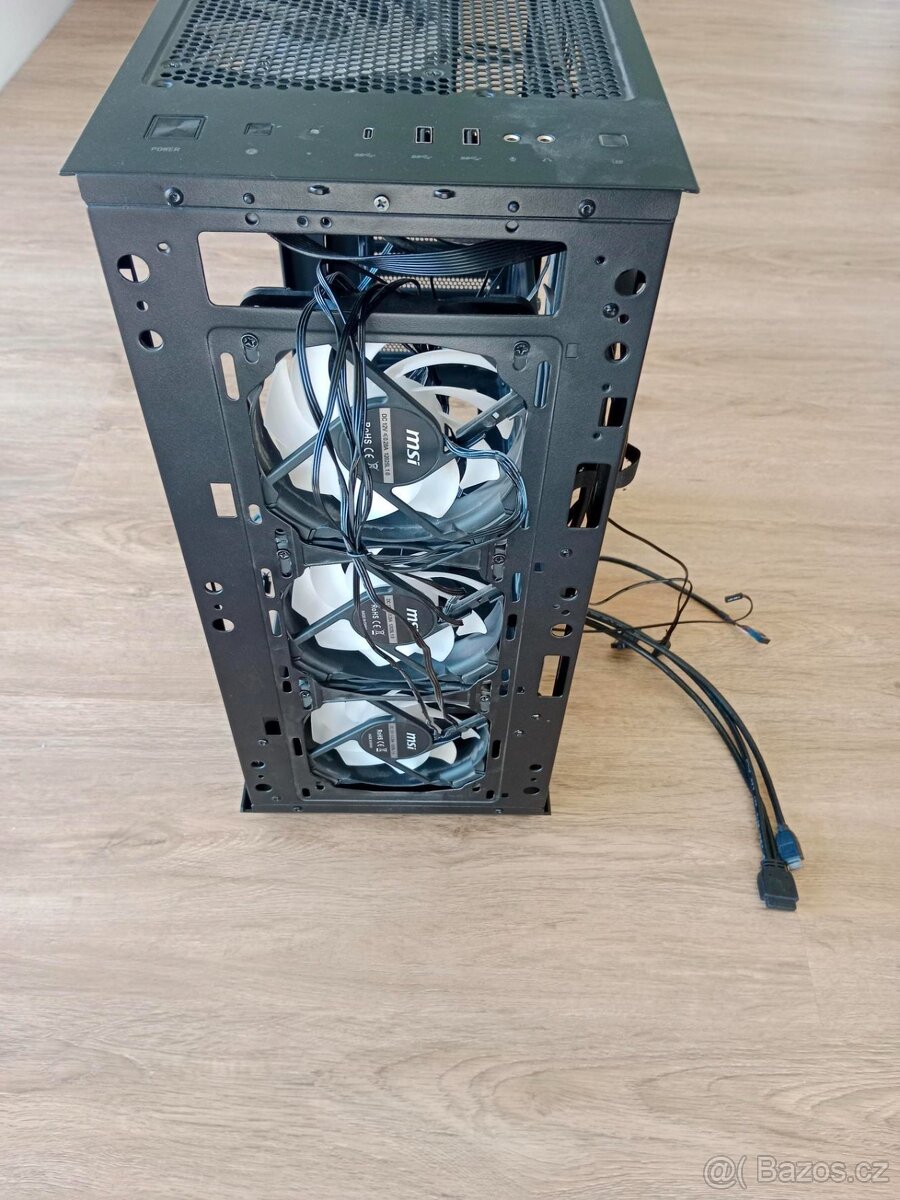 MSI skříň MPG GUNGNIR 110R - 7