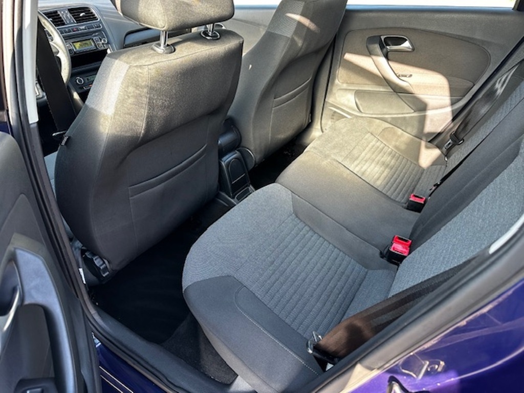 VW Polo 1.4i 63kw, r.2010, automat, serviska, STK, klima - 7