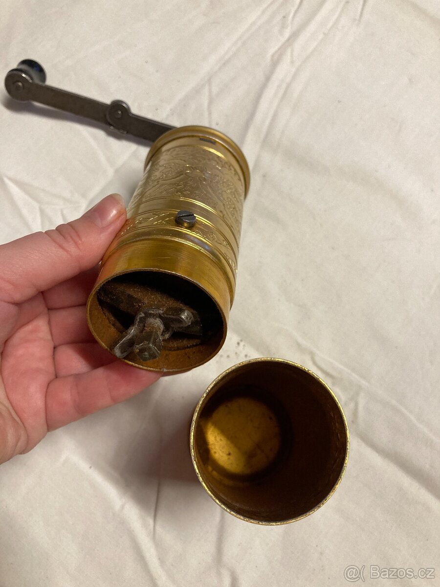 směs starožitných a retro věcí - 7