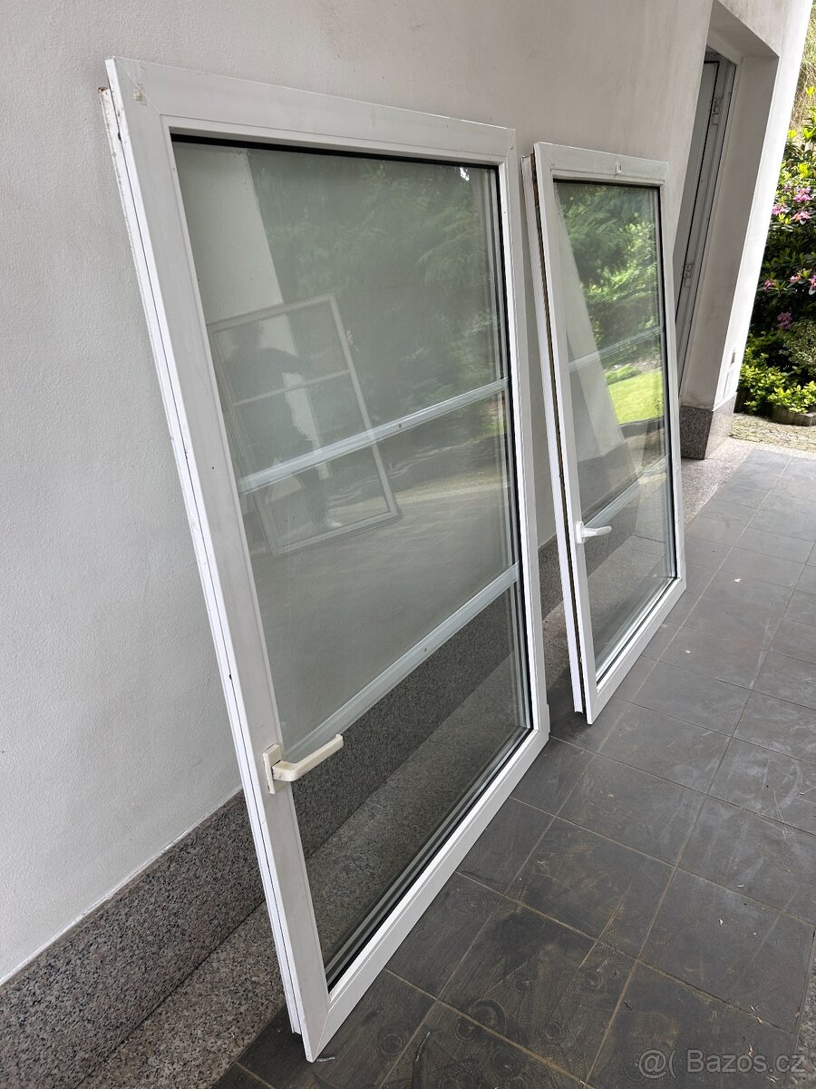 Okno plastové (bez rámu) - 2 kusy - 7