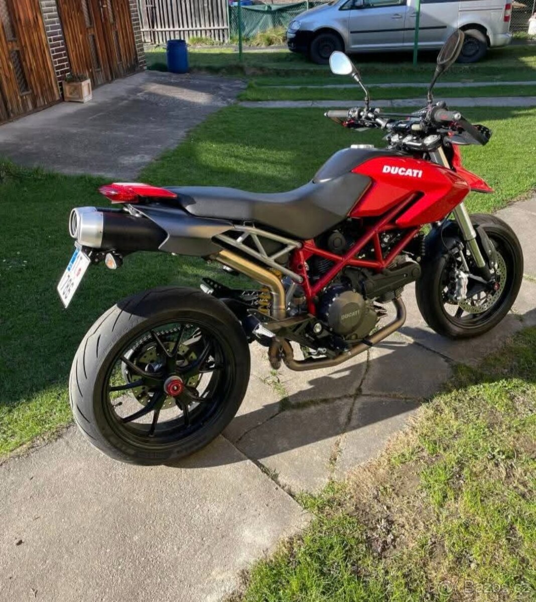Ducati Hypermotard 796 - 7