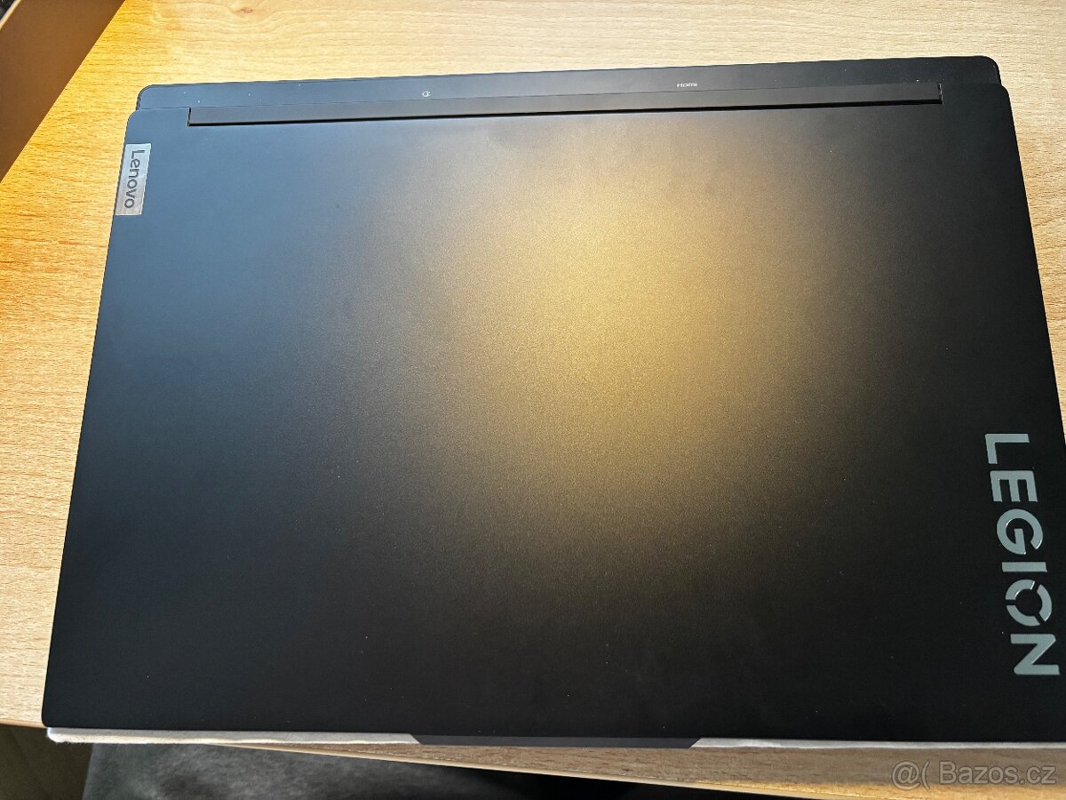 Lenovo Legion 7 16IRX9 - 7