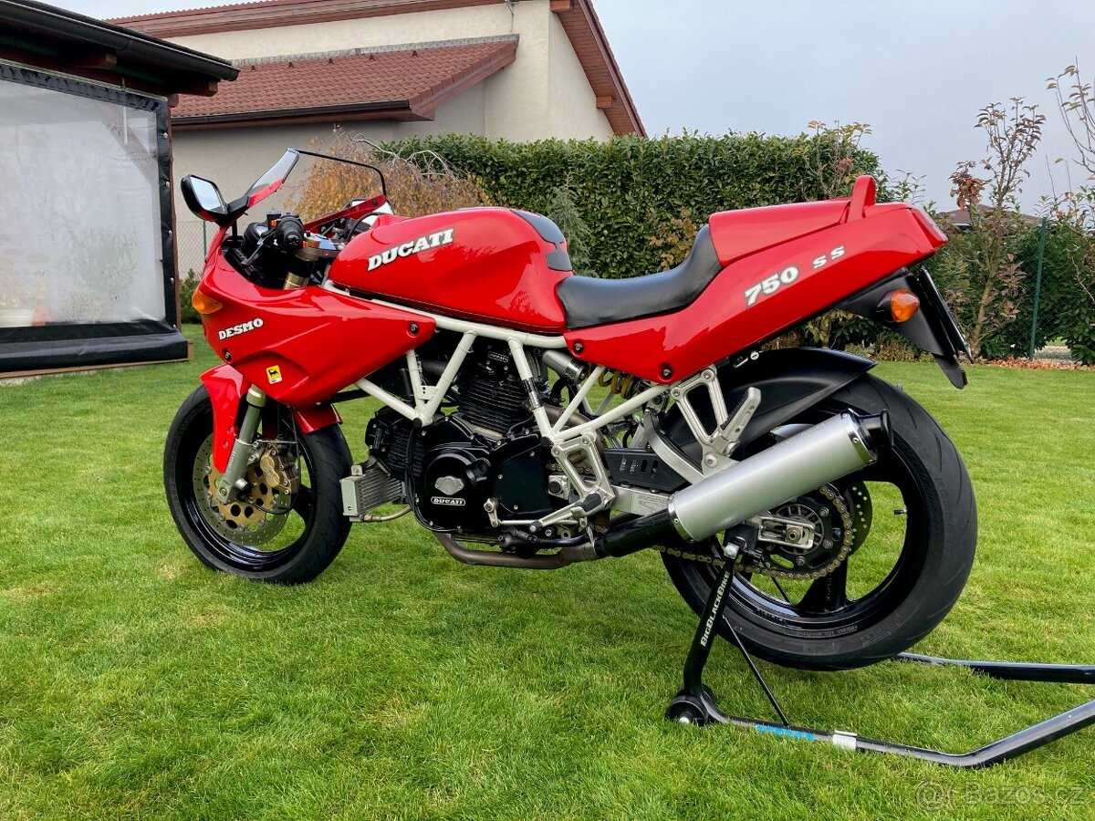 Ducati 750 SS - 7