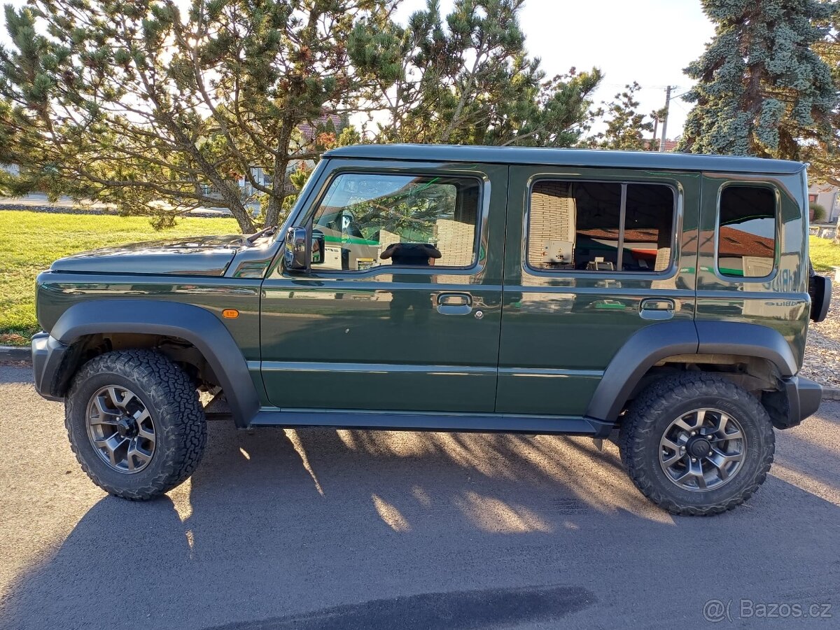 Suzuki Jimny 1,5 GLX-LONG, AUTOMAT, Předváděčka -5 720 km - 7