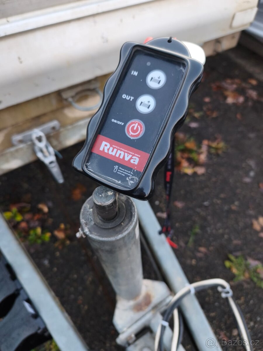 Bržděný přívěsný vozík - 7