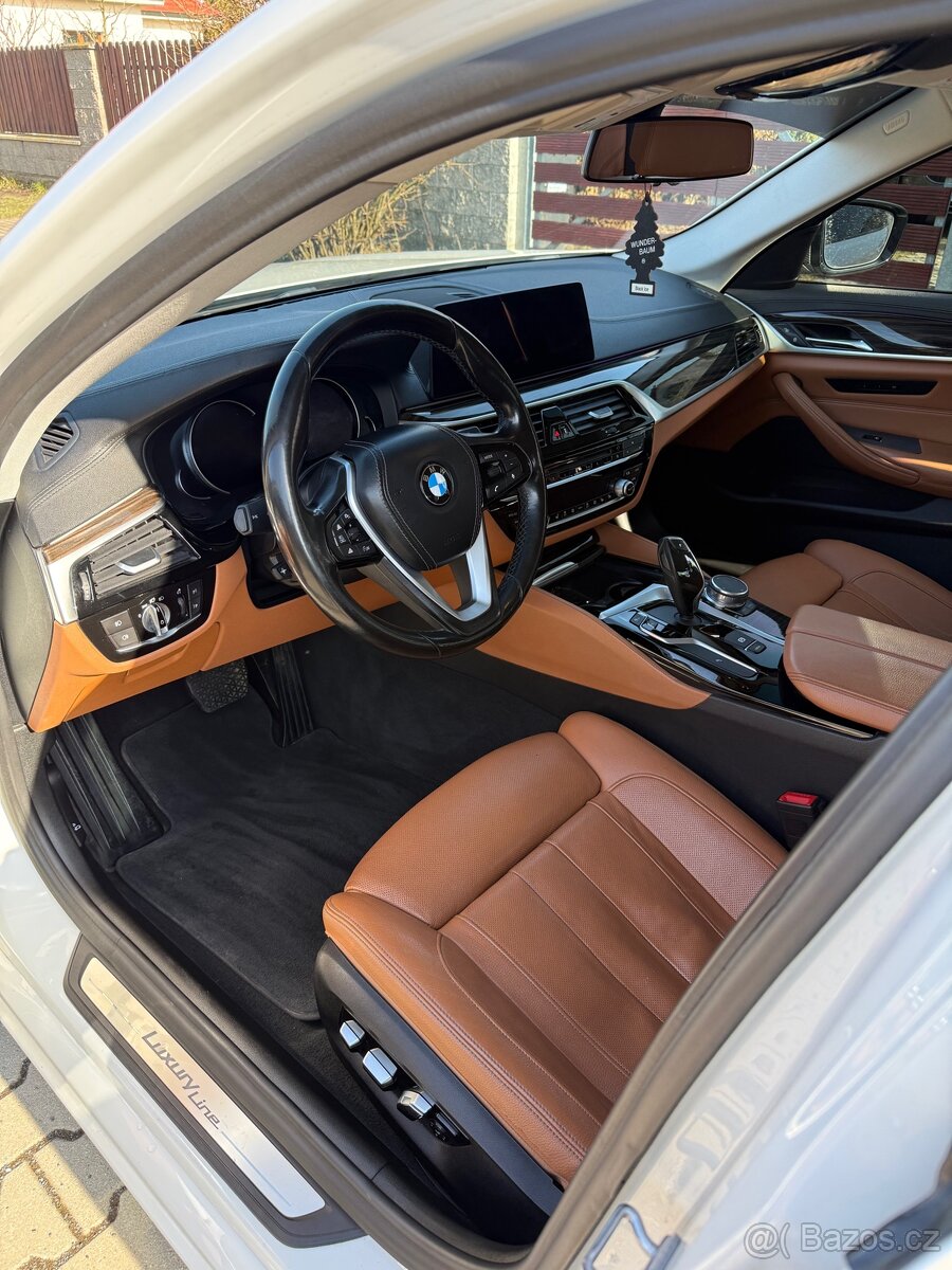 BMW G30 540i luxury line - 7