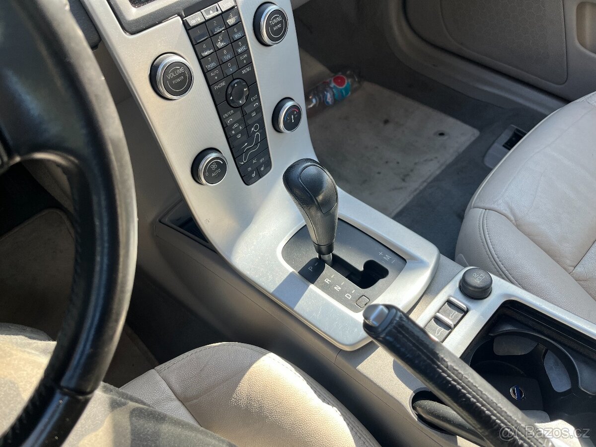 Volvo C70 cabrio 2.0D kůže - 7