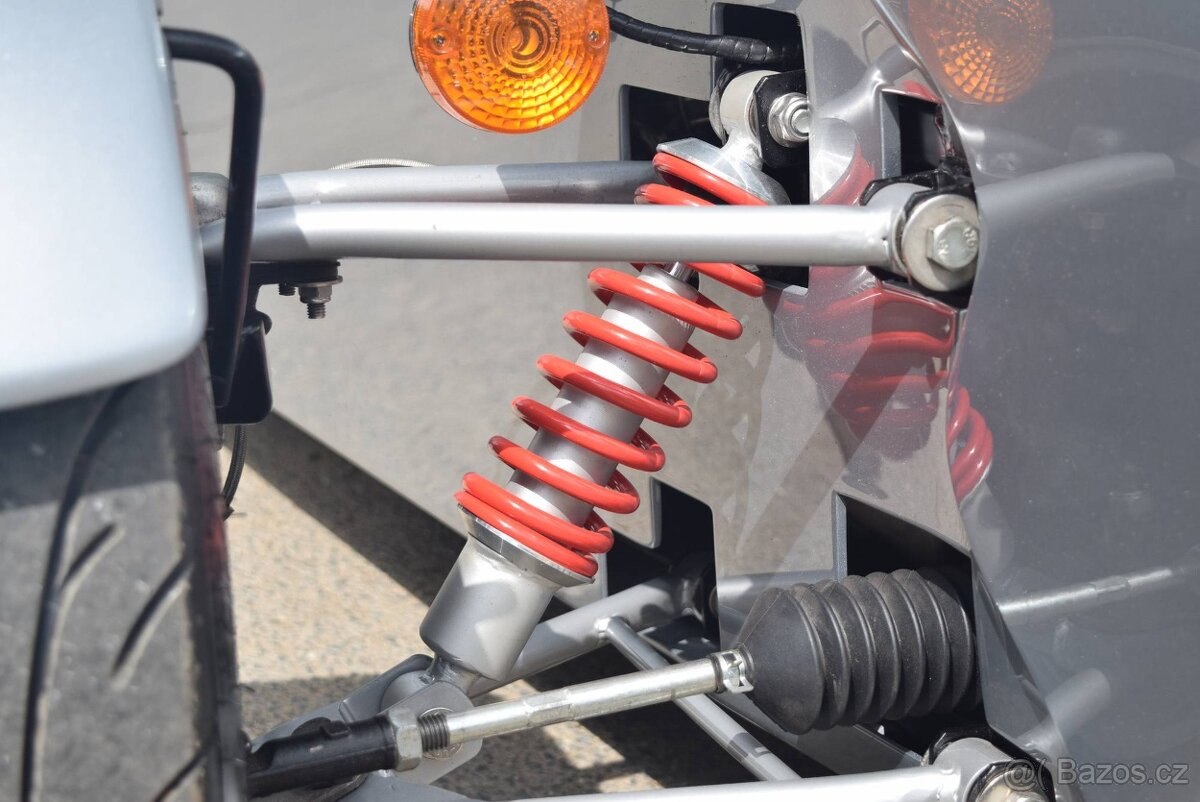 VM 77 (Caterham) 2000 - 7