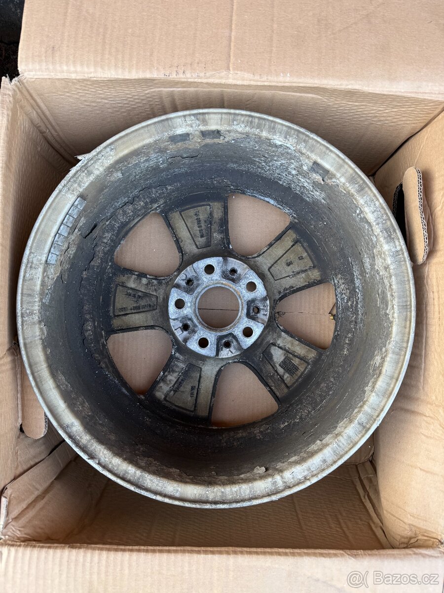 Disky 5x120 8Jx17 ET30 - Style 327 - 7