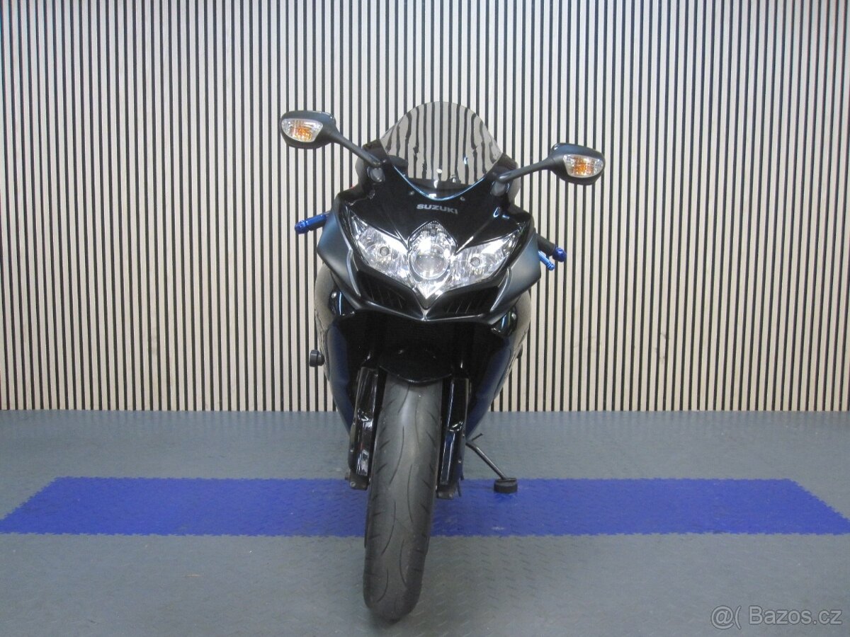 Suzuki GSX-R 750 - 7