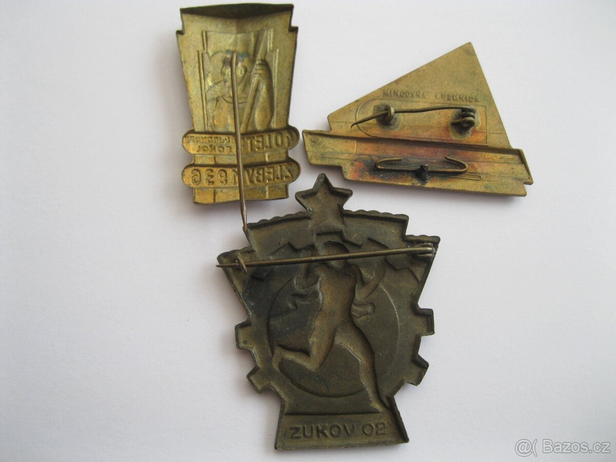 3 x odznaky - 30 tá - 40tá léta - 7