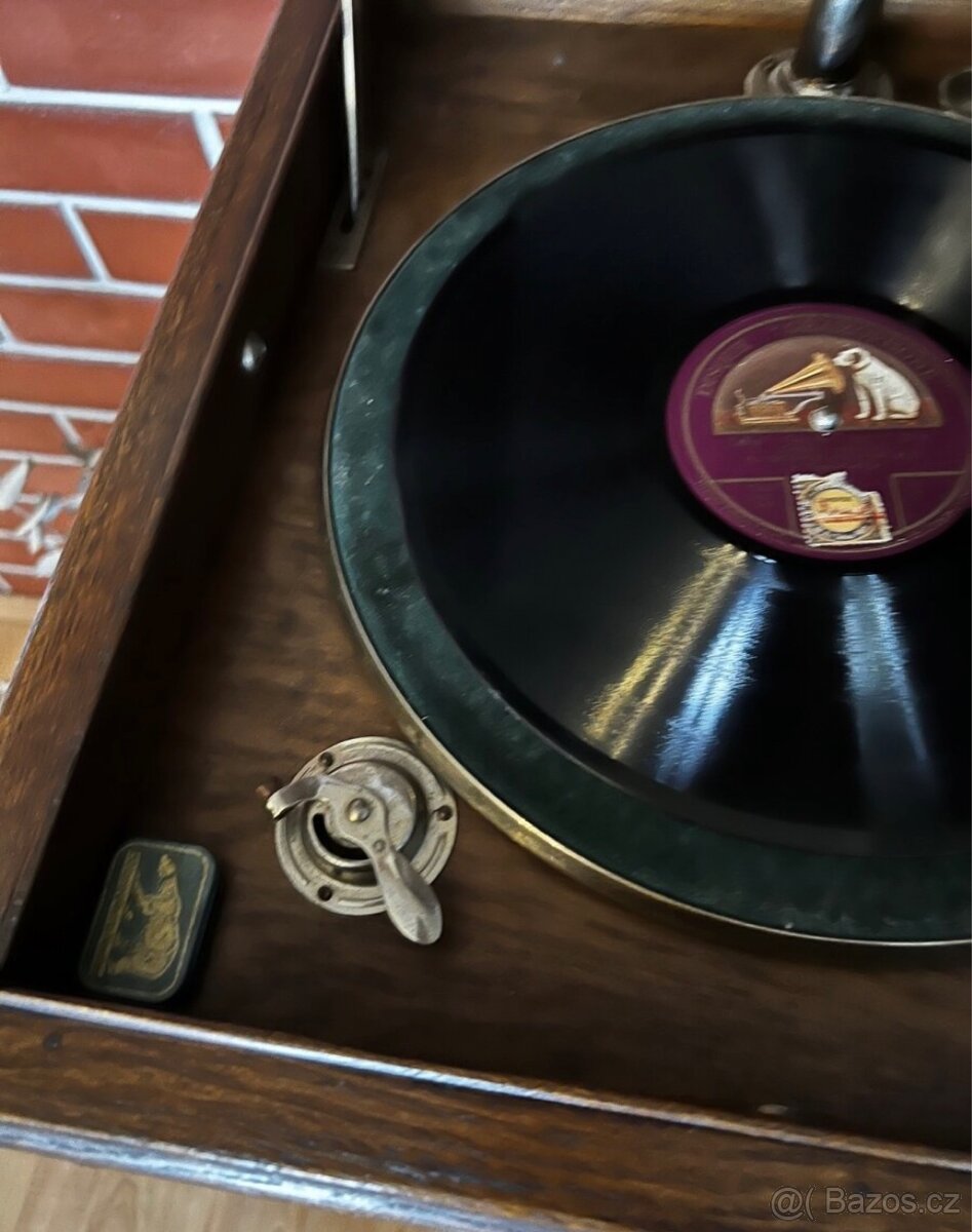 SKŘÍŇOVÝ GRAMOFON ODÉON - 7