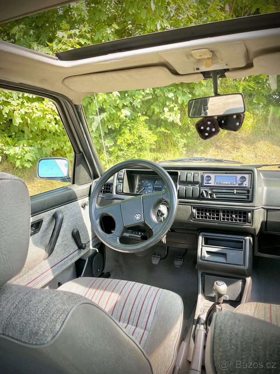 VW Jetta Mk2 Coach - 7
