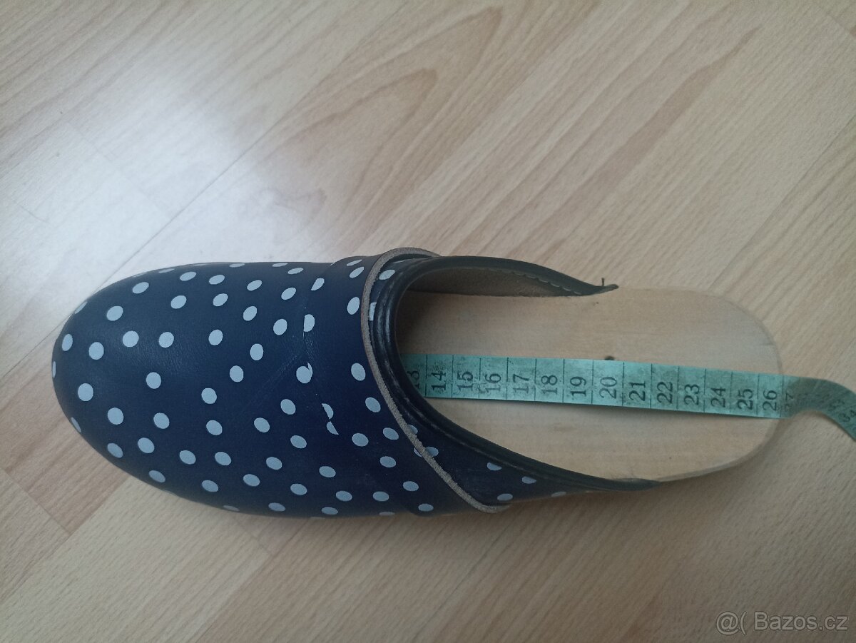 Dřeváky s puntíky vel.39 - 7