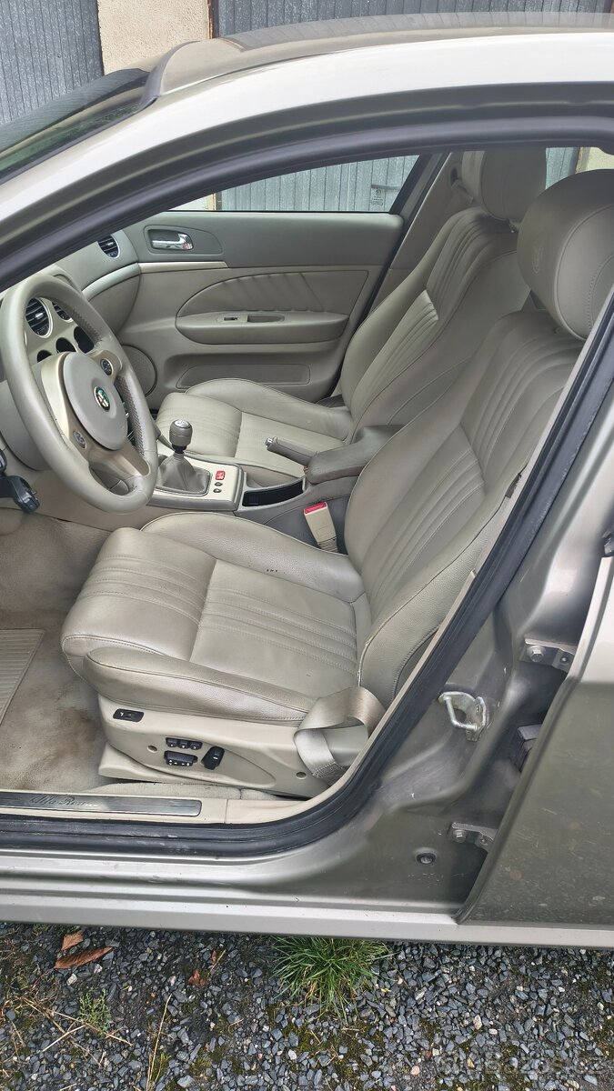 Alfa Romeo 159 3,2 V6 Q4 - 7