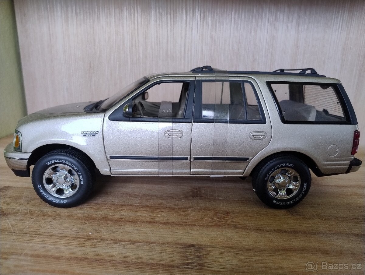 1:18 modely - 7